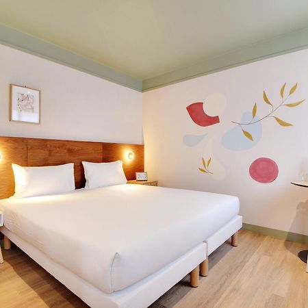 Hotel Cocoon Сент-Уен Екстериор снимка