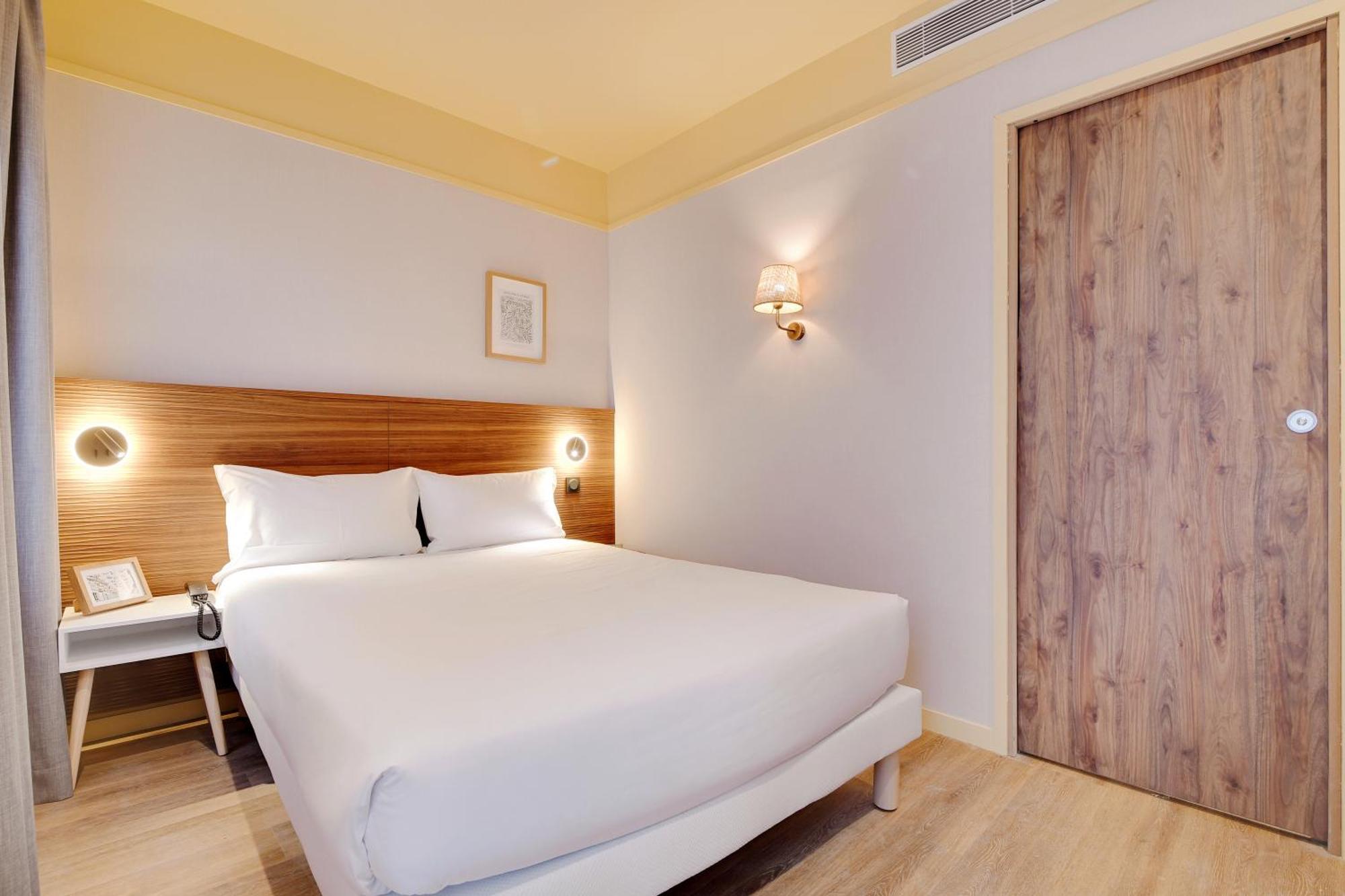 Hotel Cocoon Сент-Уен Екстериор снимка